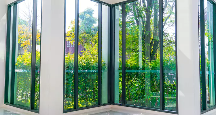 Folding Glass Balcony Door Repair in Riverview, FL